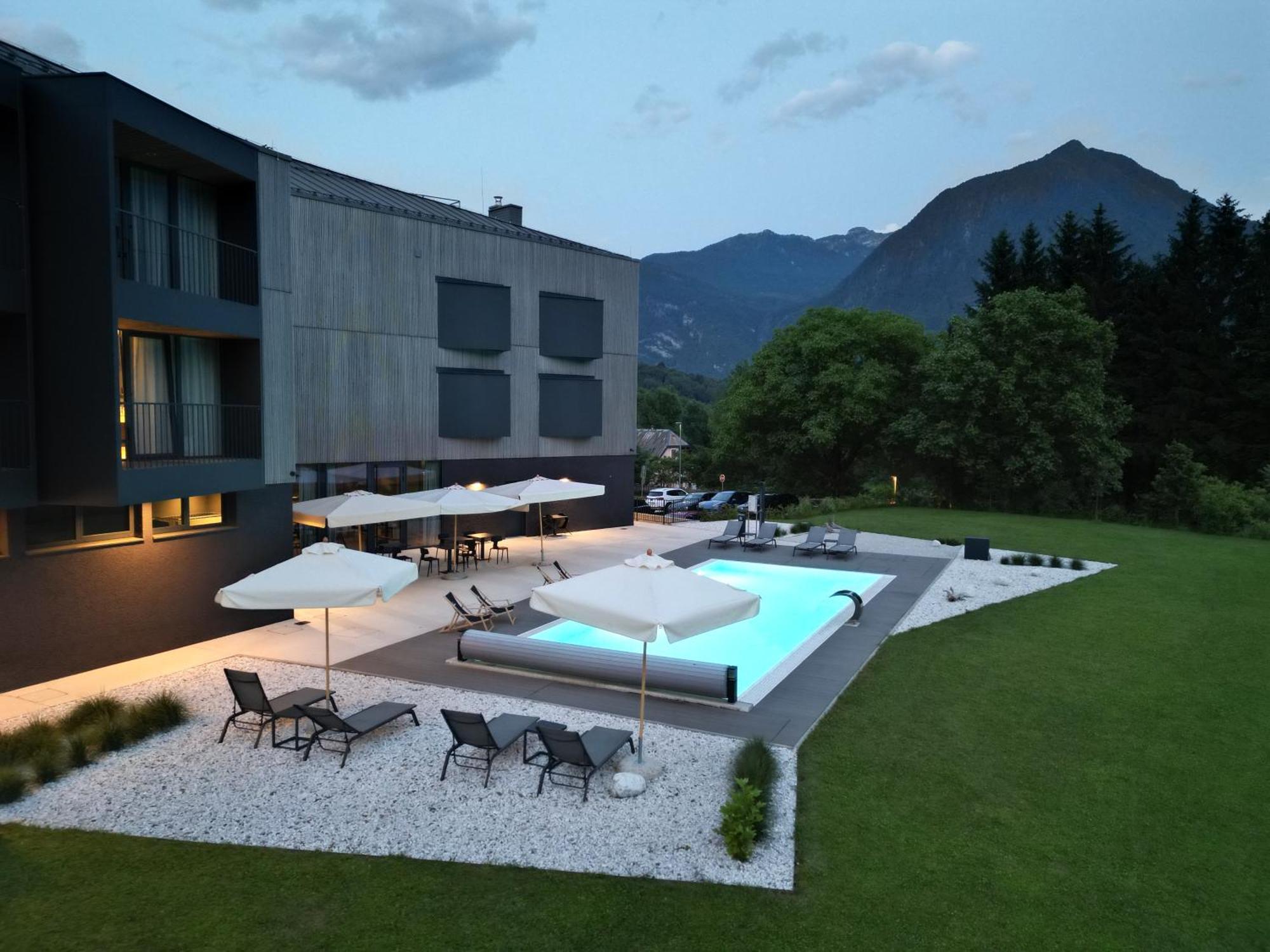 Hotel Soca Bovec Exterior foto