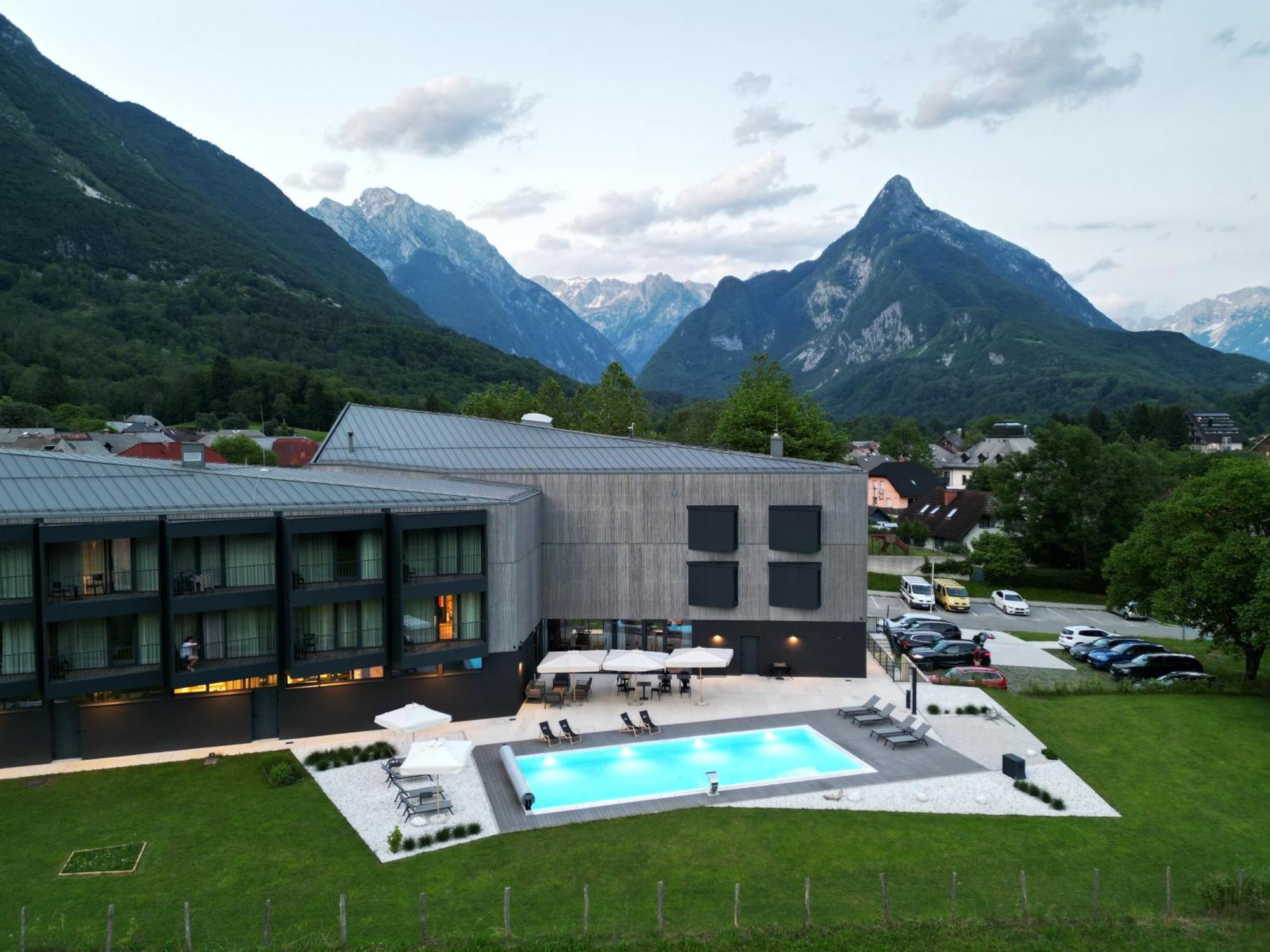 Hotel Soca Bovec Exterior foto